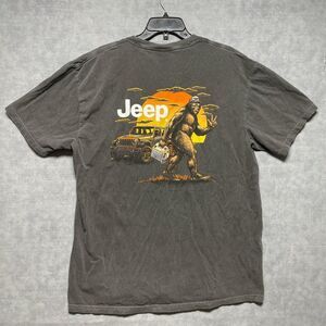 Jeep Men's Grey and Black T-shirt